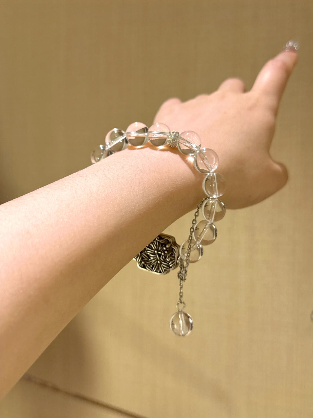 ▫️▪️ White crystal bracelet
